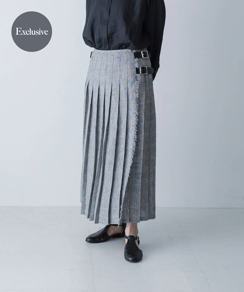 かぐれ(カグレ)の「『別注』O’NEIL OF DUBLIN×かぐれ LINEN PLEATS SKIRT(スカート・レディース・BLUE/GLEN CHECK・XS)」の1枚目の写真