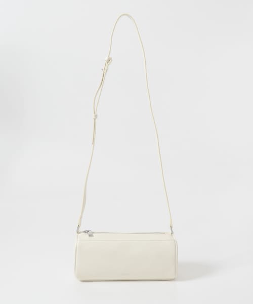 KBF（ケイビーエフ）の「STAND OIL　CHUNKY BAG（ショルダーバッグ・レディース・CREAM/CAMEL/BLACK・One）」の5枚目の写真