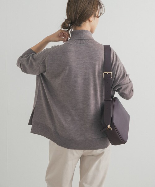 URBAN RESEARCH DOORS（アーバンリサーチドアーズ）の「ウォッシャブルウールタートルネックワイドプルオーバー（ニット/セーター・レディース・杢MOCHA/RED/GREEN/BROWN・M）」の19枚目の写真