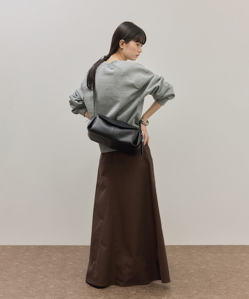 ADAM ET ROPE'（アダムエロペ）の「【サステナブル】フラップショルダーバッグ（ショルダーバッグ・レディース・ブラック/ブラウン・F）」の7枚目の写真