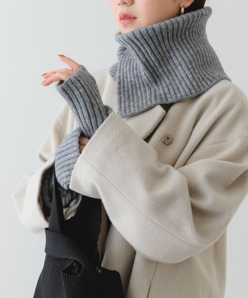 RODE SKO（ロデスコ）の「2WAYリブネックウォーマー（ネックウォーマー/スヌード・レディース・BEIGE/BLACK/GRAY・one）」の11枚目の写真