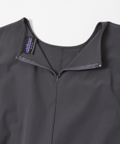 URBAN RESEARCH(アーバンリサーチ)の「『吸水速乾/UVカット/イージーケア』『別注』THOUSAND MILE×URBAN RESEARCH FRENCH SLEEVE DRESS(ワンピース・レディース・BLACK/CHARCOAL・Free)」の16枚目の写真