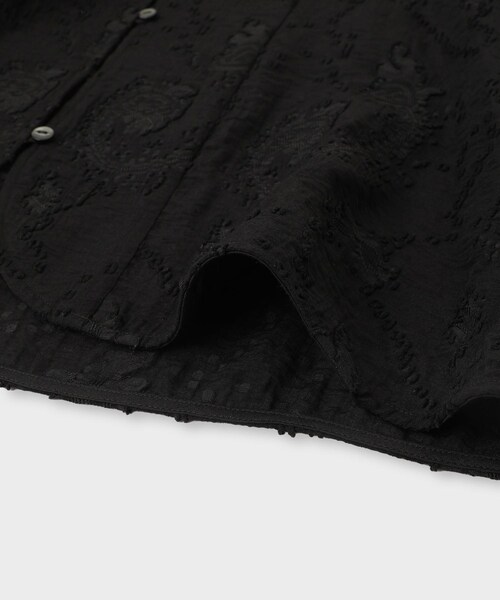 ROPE'(ロペ)の「【一部店舗限定】【REALM(レルム)】JACQUARD PUFF SLEEVE BLOUSE|袖ボリュームブラウス 26SS(シャツ/ブラウス・レディース・ブラック/ホワイト・38)」の9枚目の写真