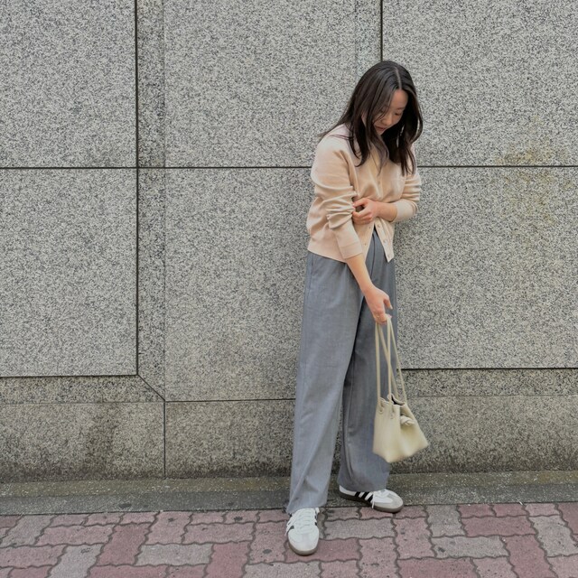 ユナイテッドアローズ　エアリージャガード5SLペプラムブラウス　36　グレー AIRY ジャカード 5SL ペプラム ブラウスを使った人気