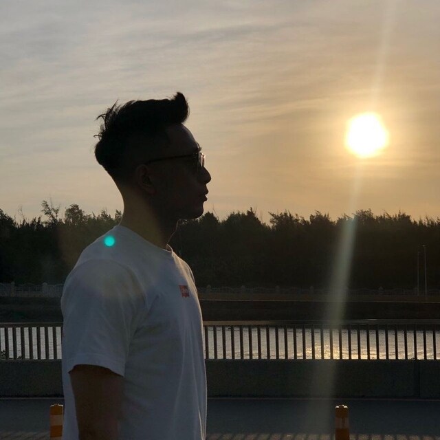 簡君揚