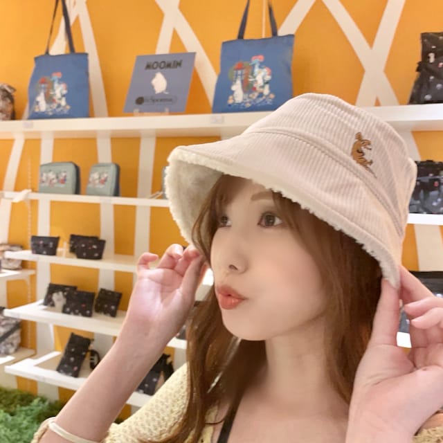 YUMI