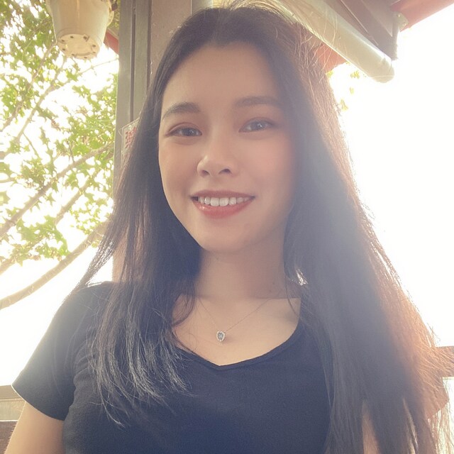 劉佩
