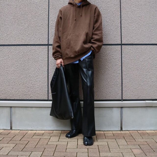 Juha（ユハ）の「SYNTHETIC LEATHER FLARE PANTS（その他パンツ）」 - WEAR