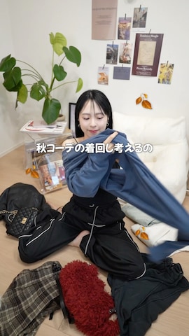 「アイテム（デニムスカート）」を使った、りなてぃさん（レディース・150cm）の秋コーディネート