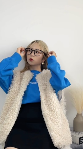 「アイテム（手袋）」を使った、りなてぃさん（レディース・150cm）の秋コーディネート