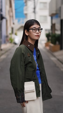 「アイテム（カバーオール）」を使った、yukiさん（レディース・152cm）の冬コーディネート
