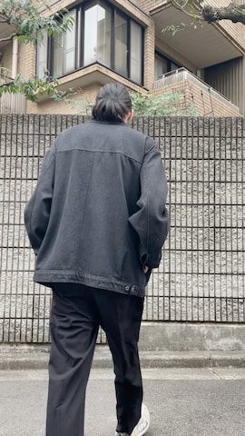 「アイテム（バッジ）」を使った、Takuya  Kobayashiさん（メンズ・176cm）の春コーディネート