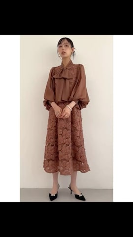 「アイテム（イヤリング）」を使った、RUIRUEBOUTIQUEさん（レディース・165cm）の秋コーディネート