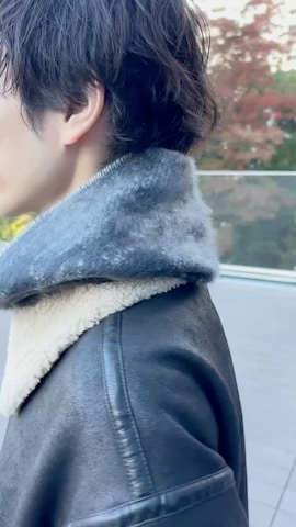 マフラーを使ったTAMBATA NAOTOさんのファッション動画