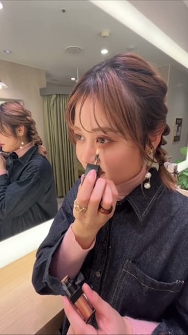 「アイテム（アイシャドウ）」を使った、ユナさん（レディース・162cm）の冬コーディネート