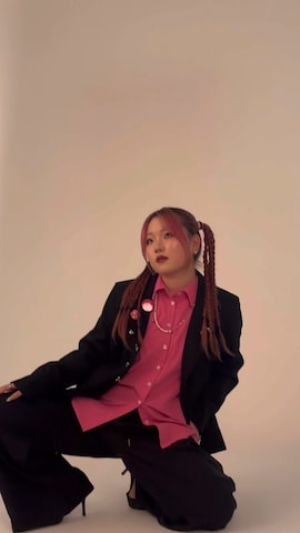 バッジを使ったAinaさんのファッション動画