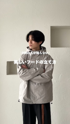 マウンテンパーカーを使ったsakuさんのファッション動画