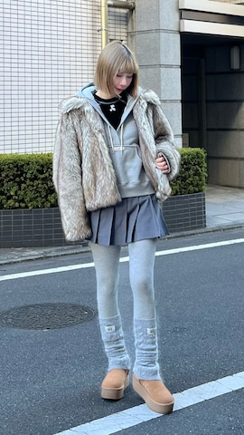 UGGのブーツを使ったZLY0924🍒さんのファッション動画