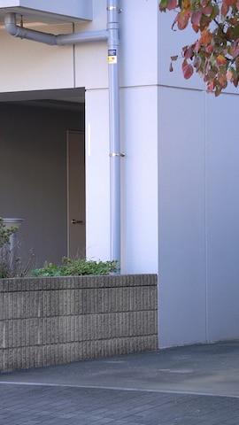 「アイテム（ドレスシューズ、グレー系）」を使った、Yuma.さん（メンズ・168cm）の冬コーディネート