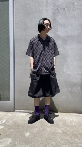 UNIQLOのレッグウェアを使った須山さんのファッション動画