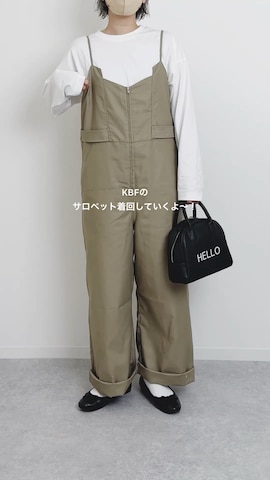 &. NOSTALGIAのバッグを使ったまりんさんのファッション動画