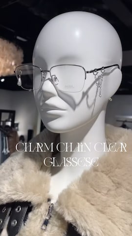 「アイテム（メガネ、その他）」を使った、後藤茉子さん（レディース・158cm）の秋コーディネート