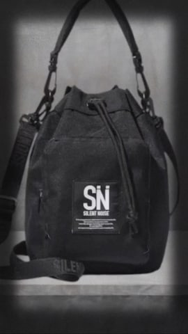 eyesymさんのファッション動画