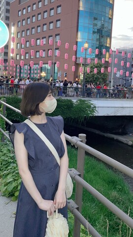 a.v.vのワンピースを使ったゆえにさんのファッション動画