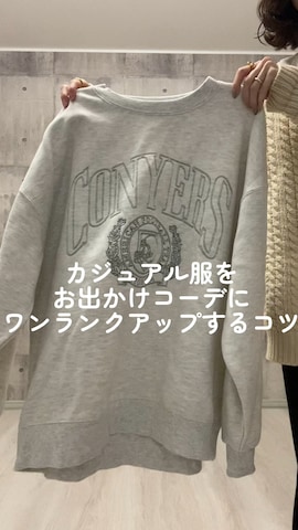 tiptopのスウェットを使ったHITOMIさんのファッション動画