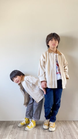 「アイテム（ミリタリージャケット）」を使った、Ｒ兄弟さん（キッズ・144cm）の春コーディネート