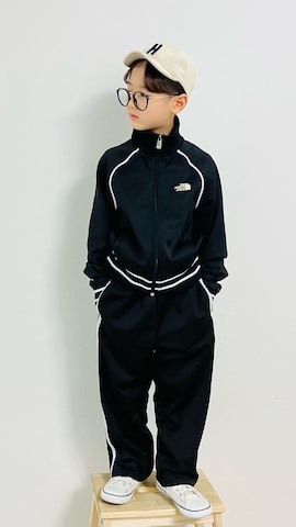 「アイテム（ジャージ）」を使った、syun★さん（キッズ・128cm）の秋コーディネート