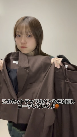 「MOUSSY（マウジー）のアイテム（スラックス）」を使った、aimiiwamotoさん（レディース・162cm）の春コーディネート