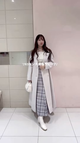 「アイテム（スカート、パープル系）」を使った、髙橋友美さん（レディース・165cm）の秋コーディネート