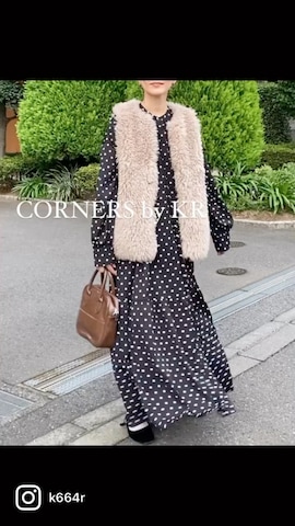 CORNERS by KRのアイテムを使ったＫＲさんのファッション動画