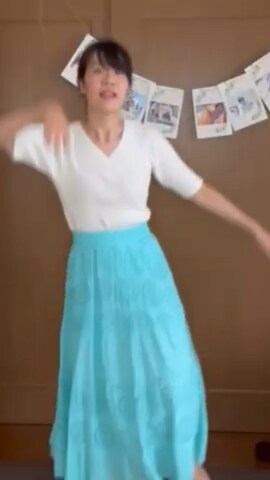 Alice and Oliviaのアイテムを使ったglutenfreekoさんのファッション動画