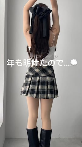 「白ニット」｜「アイテム（スカート、グレー系）」を使った、WEGOさん（レディース・162cm）の冬コーディネート
