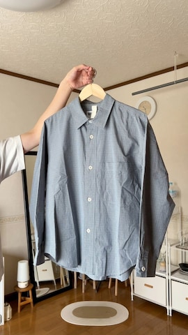 「アイテム（スリッポン）」を使った、市川 昇さん（メンズ・171cm）の秋コーディネート