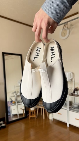 「アイテム（スリッポン）」を使った、市川 昇さん（メンズ・171cm・20代）の春コーディネート