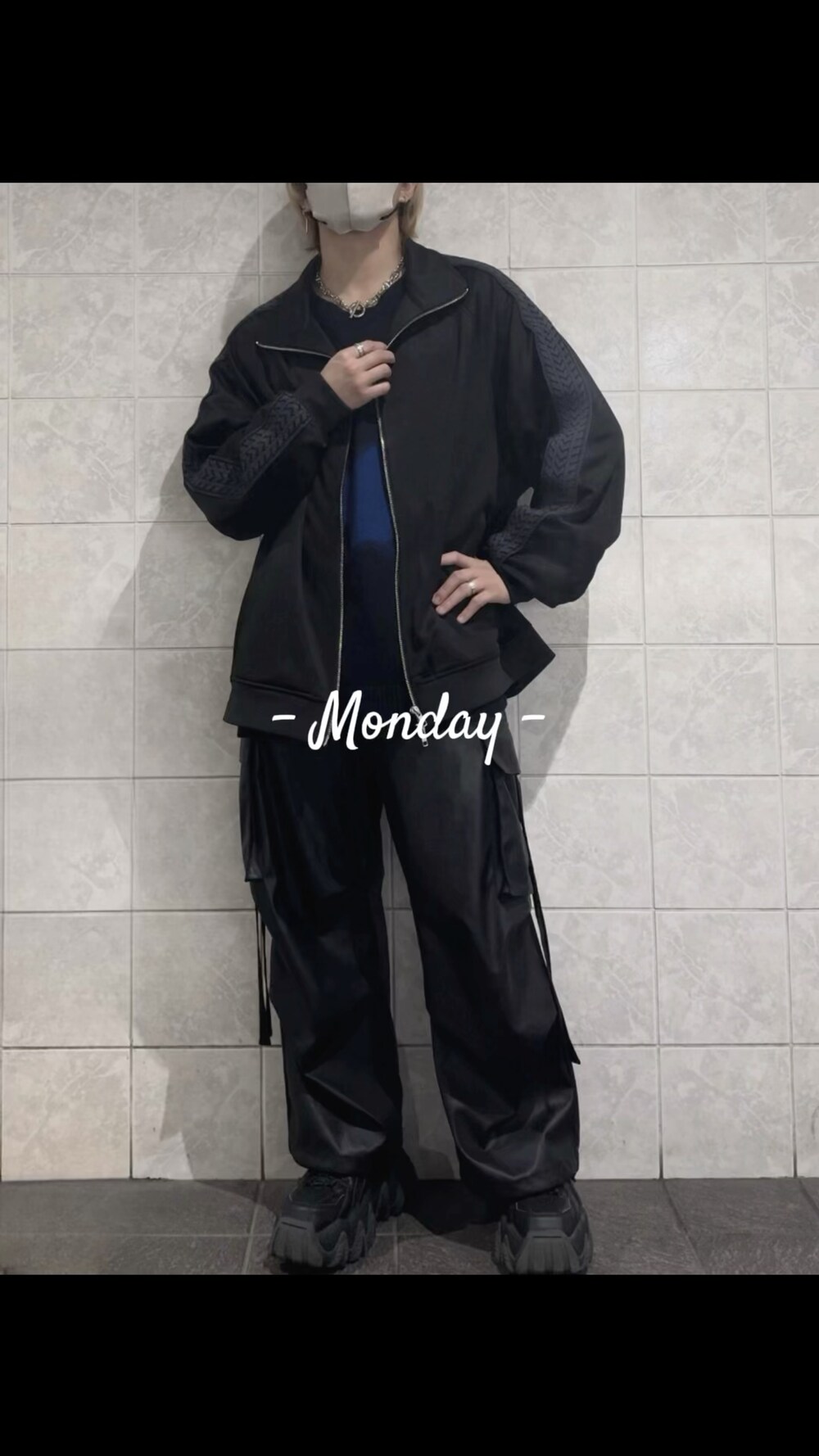 Utusiyo 秒夏 ma-1 ブラック Utusiyo（ウツシヨ）の「ma-1 秒夏（MA-1）」 - WEAR