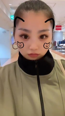 「アイテム（チーク）」を使った、misorinさん（レディース・154cm）の秋コーディネート