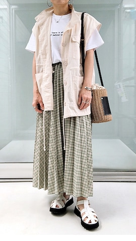 DuKKahのアイテムを使ったSACHIさんのファッション動画