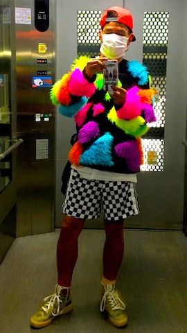 adidas Originals by JEREMY SCOTTのスニーカーを使った（旧カフェ俺）アディ男♂再登録さんのファッション動画