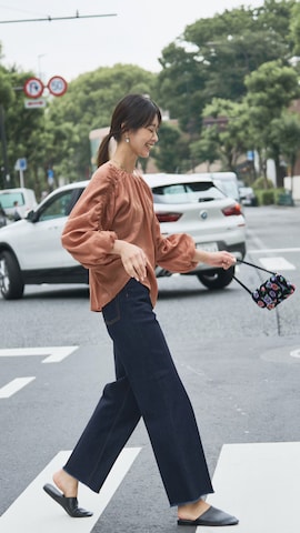 feilerのアイテムを使った吉田歩美さんのファッション動画