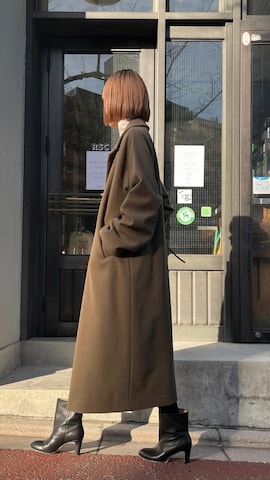 チェスターコートを使った吉田歩美さんのファッション動画