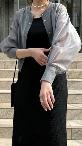 LE VERNISのアイテムを使った吉田歩美さんのファッション動画