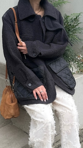 「アイテム（クラッチバッグ）」を使った、吉田歩美さん（レディース・174cm）の秋コーディネート