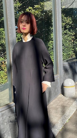 「アイテム（ドレス）」を使った、吉田歩美さん（レディース・174cm・30代）の冬コーディネート