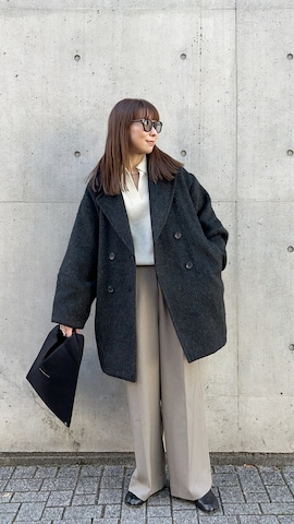 「アイテム（ピーコート）」を使った、MINAEさん（レディース・160cm）の冬コーディネート