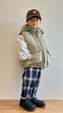 「アイテム（ダウンベスト）」を使った、tanshio.さん（キッズ・100cm）の冬コーディネート