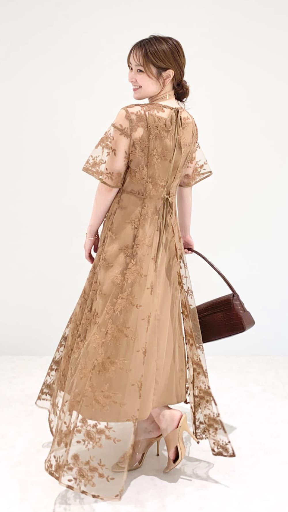 Leja 花柄後ろリボン半袖キャミワンピースセットアップワンピース 結婚式 レジャ Leja 花柄後ろリボン半袖キャミワンピースセットアップ